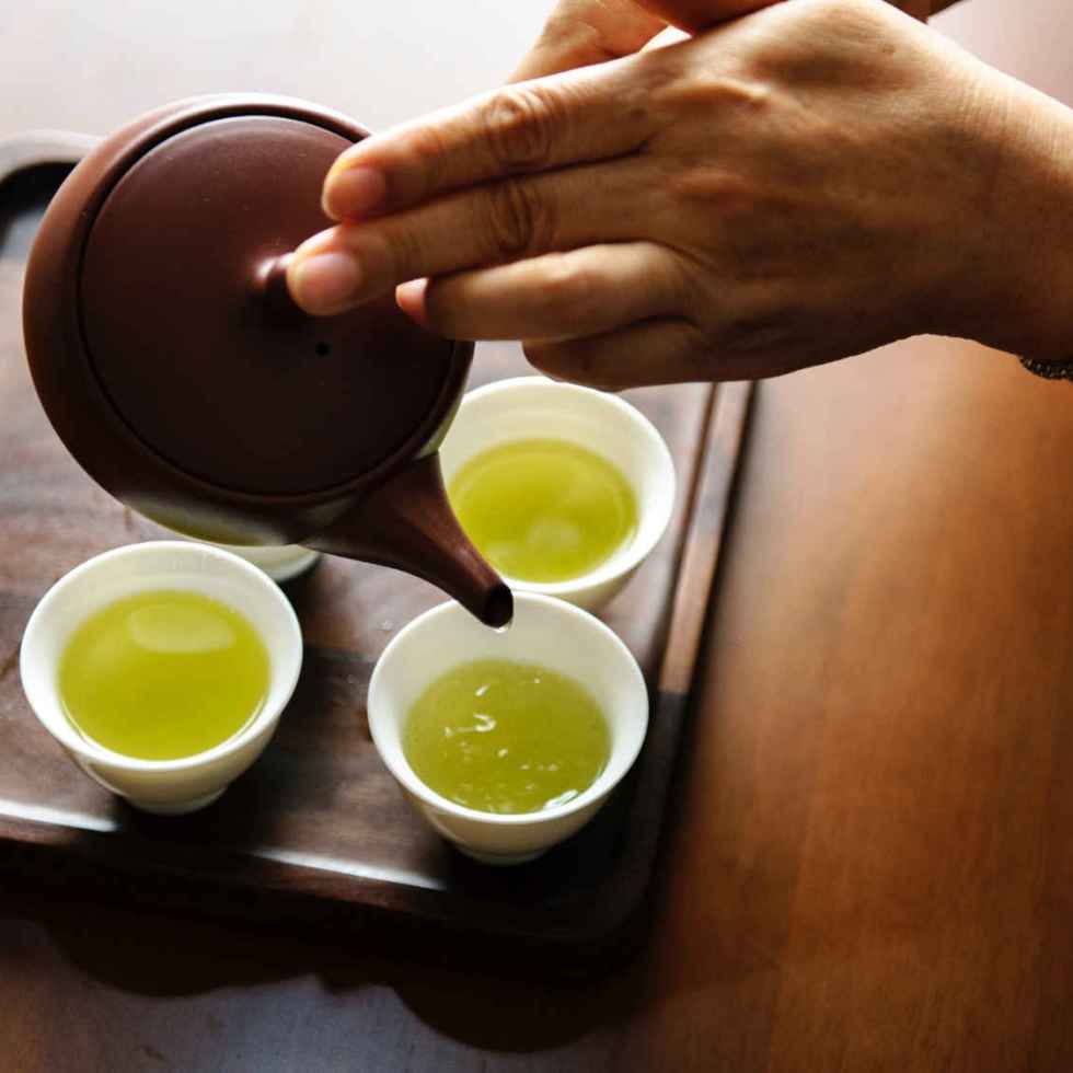 Les bienfaits du thé vert sur le microbiote buccal et contre le cancer de la bouche